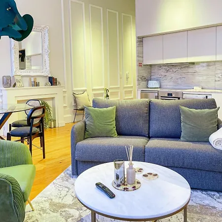 French-style Duplex Loft Few Steps To Douro River פורטו