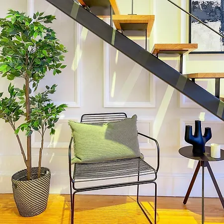 French-style Duplex Loft Few Steps To Douro River * פורטו