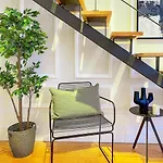 French-style Duplex Loft Few Steps To Douro River * פורטו