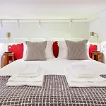 French-style Duplex Loft Few Steps To Douro River דירה פורטו