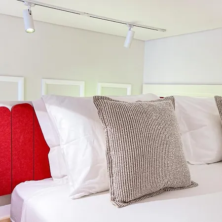 شقة French-style Duplex Loft Few Steps To Douro River