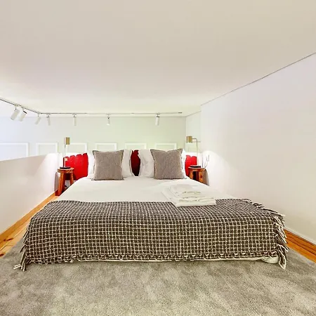French-style Duplex Loft Few Steps To Douro River Apartamento *