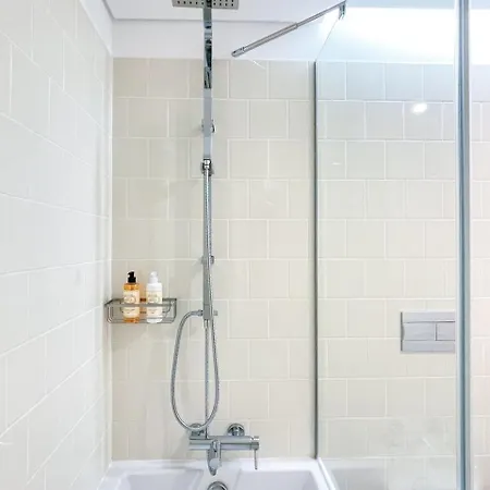 French-style Duplex Loft Few Steps To Douro River דירה פורטו