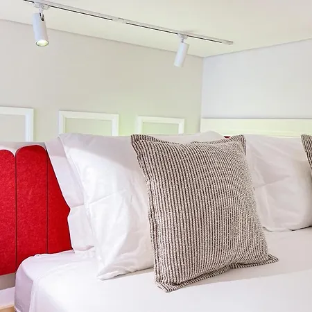 French-style Duplex Loft Few Steps To Douro River דירה *
