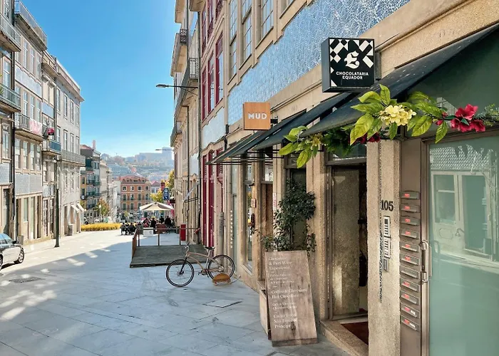 French-style Duplex Loft Few Steps To Douro River Διαμέρισμα *