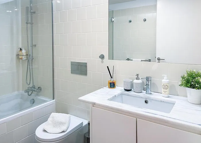 아파트 French-style Duplex Loft Few Steps To Douro River 포르투